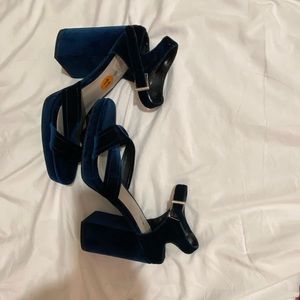 Green heels from seven dials